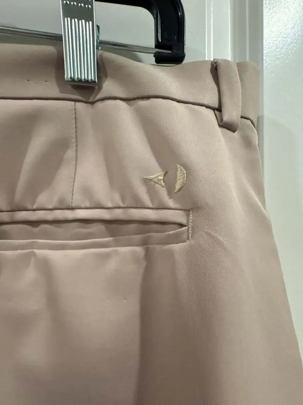 SLAM Men's Performance Golf Tech Shorts in tan